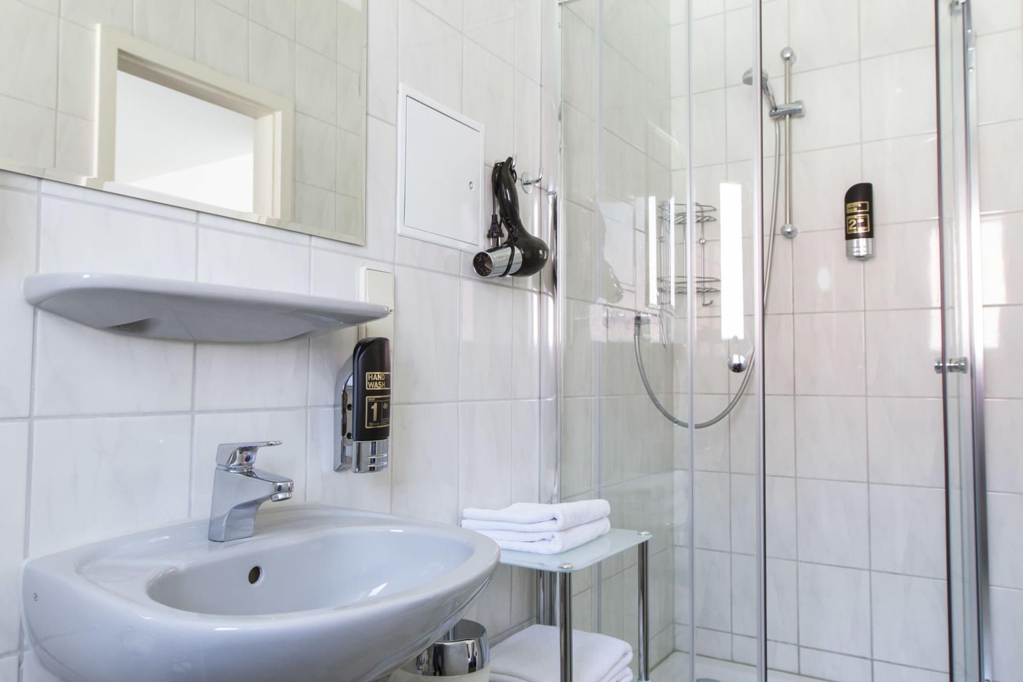 Aparthotel Vega Берлин Екстериор снимка