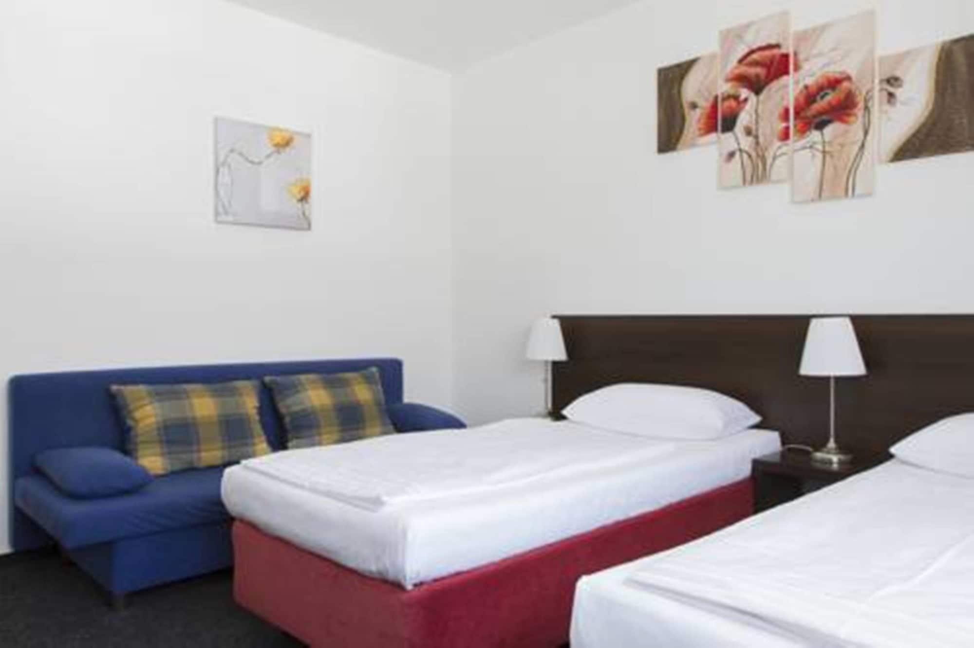 Aparthotel Vega Берлин Екстериор снимка
